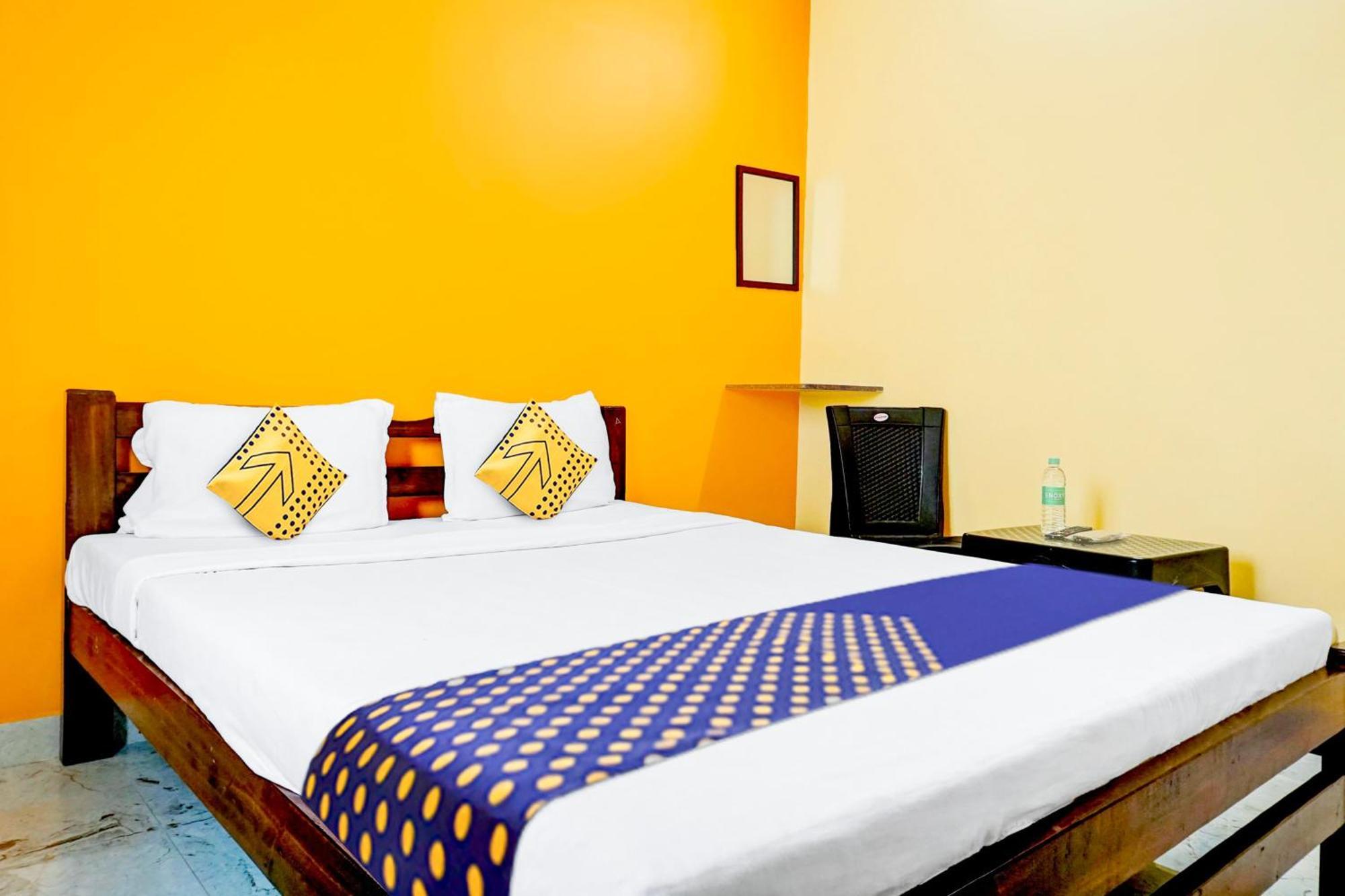 Spot On Hotel Shree Samarth Lodging 戈尔哈布尔 外观 照片