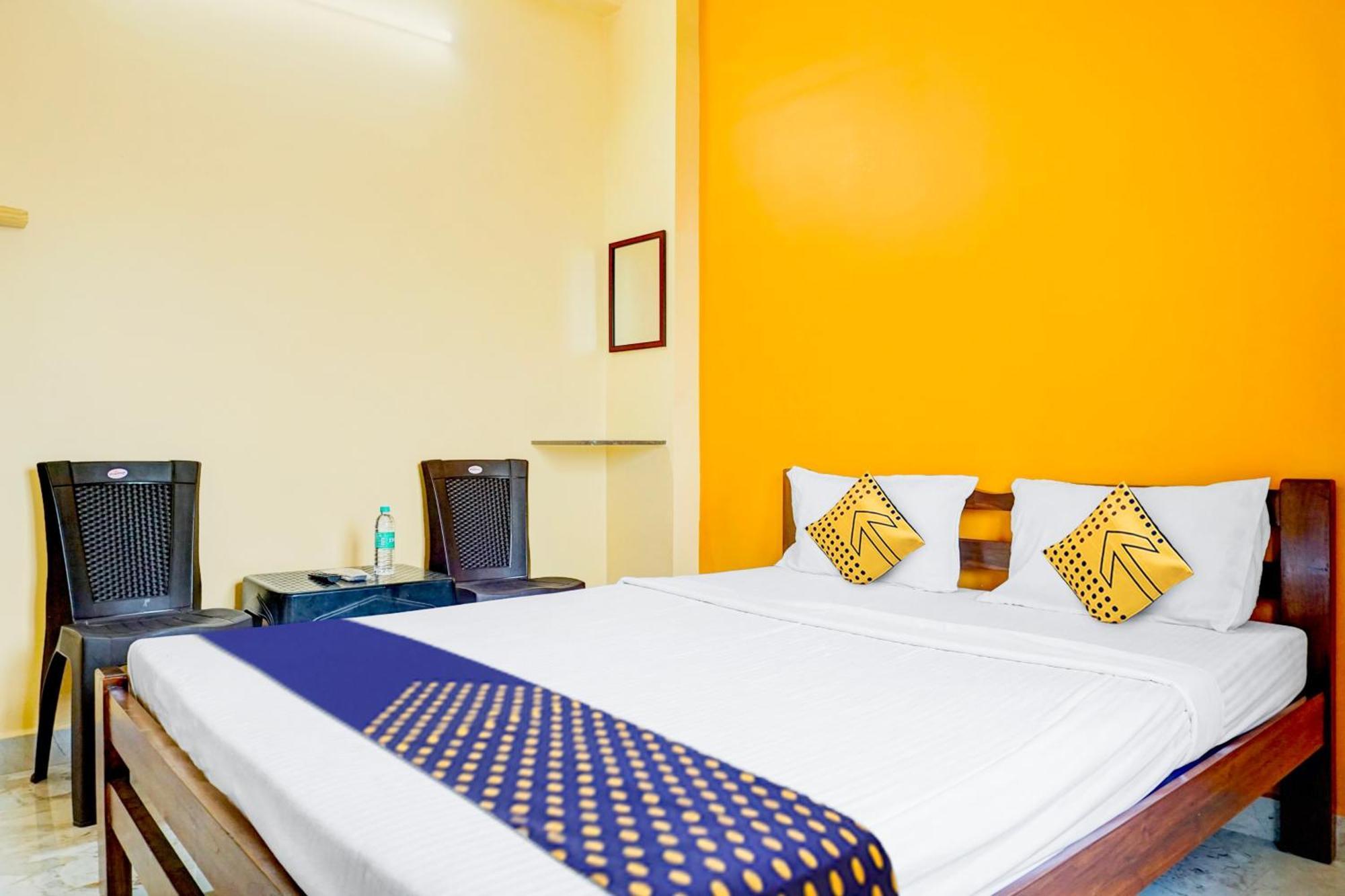 Spot On Hotel Shree Samarth Lodging 戈尔哈布尔 外观 照片