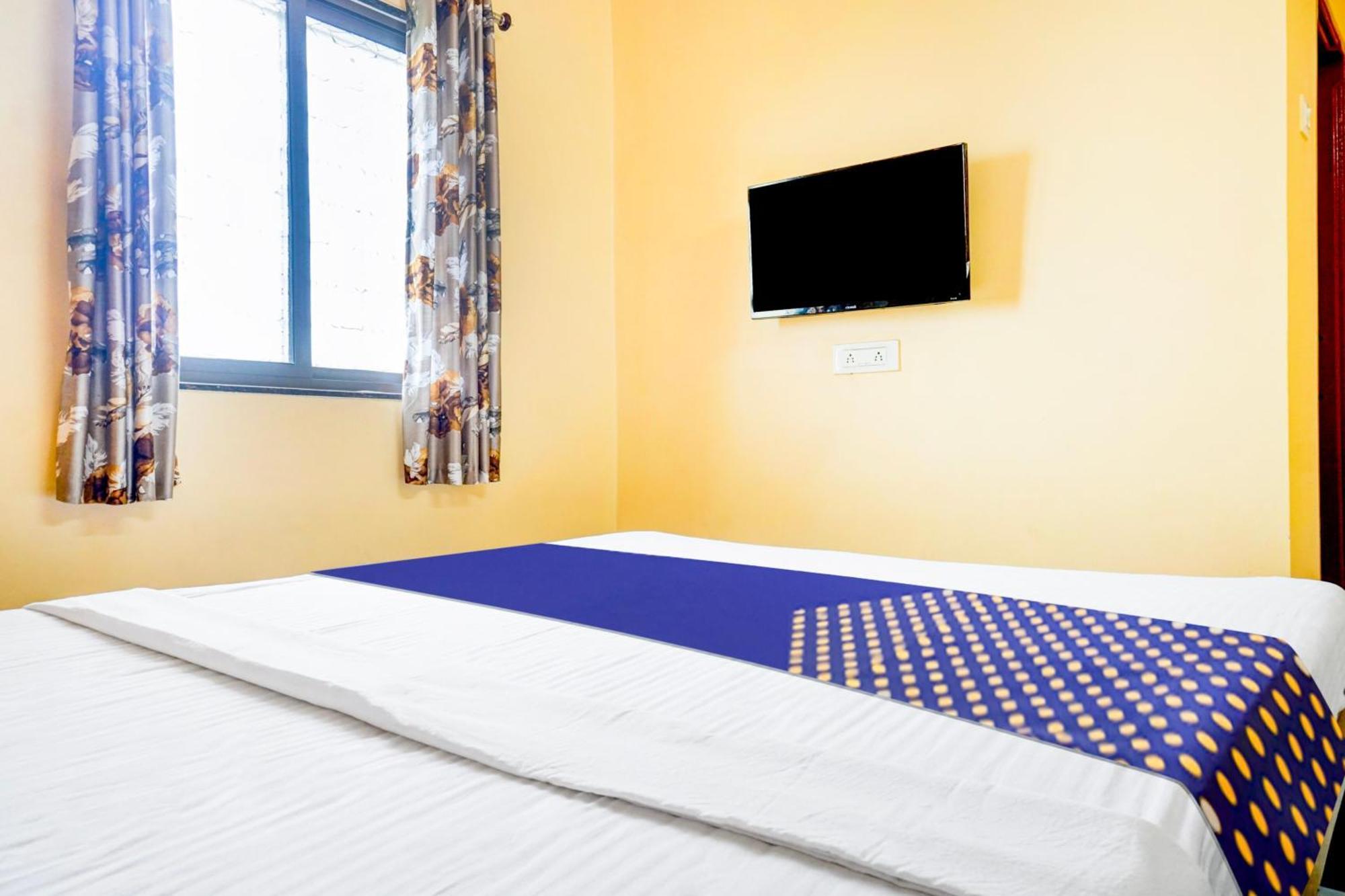 Spot On Hotel Shree Samarth Lodging 戈尔哈布尔 外观 照片