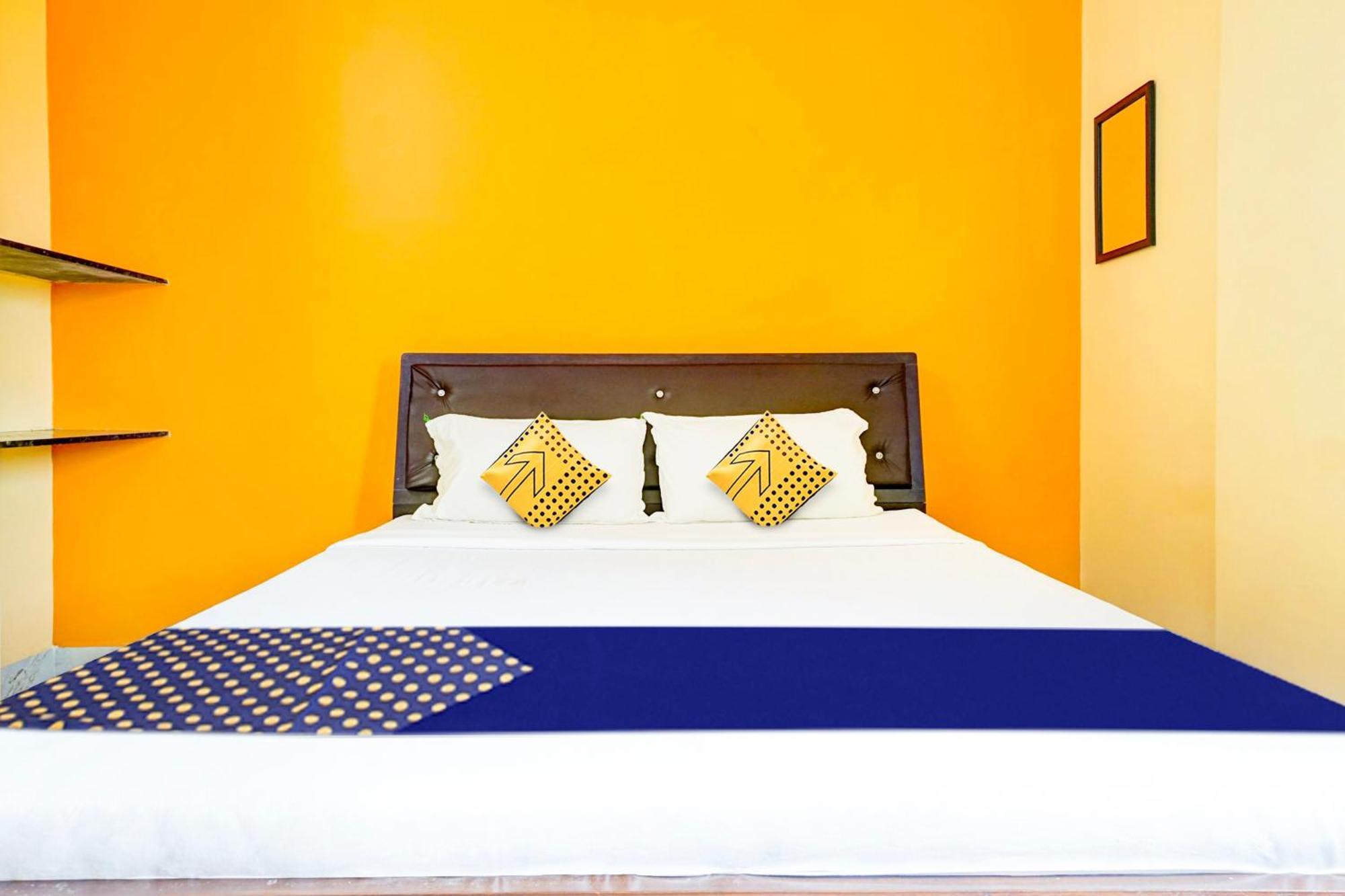 Spot On Hotel Shree Samarth Lodging 戈尔哈布尔 外观 照片
